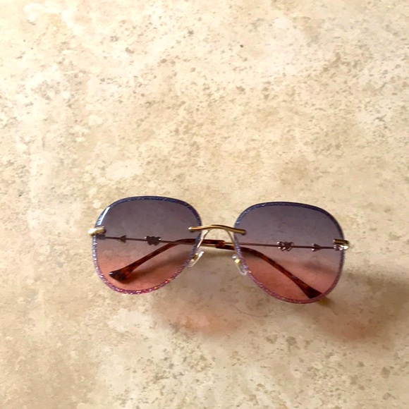 COPY - BRAND NEW JOHN VARVATOS LADIES SUN GLASSES - Picture 1 of 7